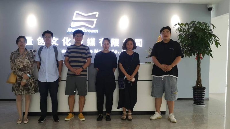 直播代运营合同中常见的陷阱主要包括以下几点：