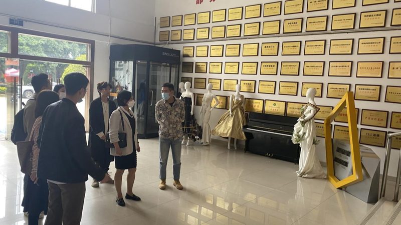 直播代运营与自播：揭秘两者之间的关键区别