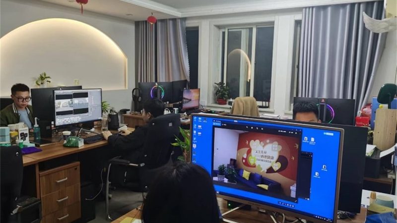 行业背景：新能源汽车的崛起与公关传播的挑战